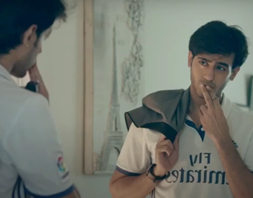 La Liga — Madrid boys at the mirror